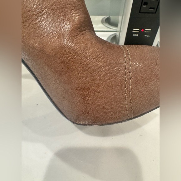 Louis Vuitton Booties - Picture 10 of 13